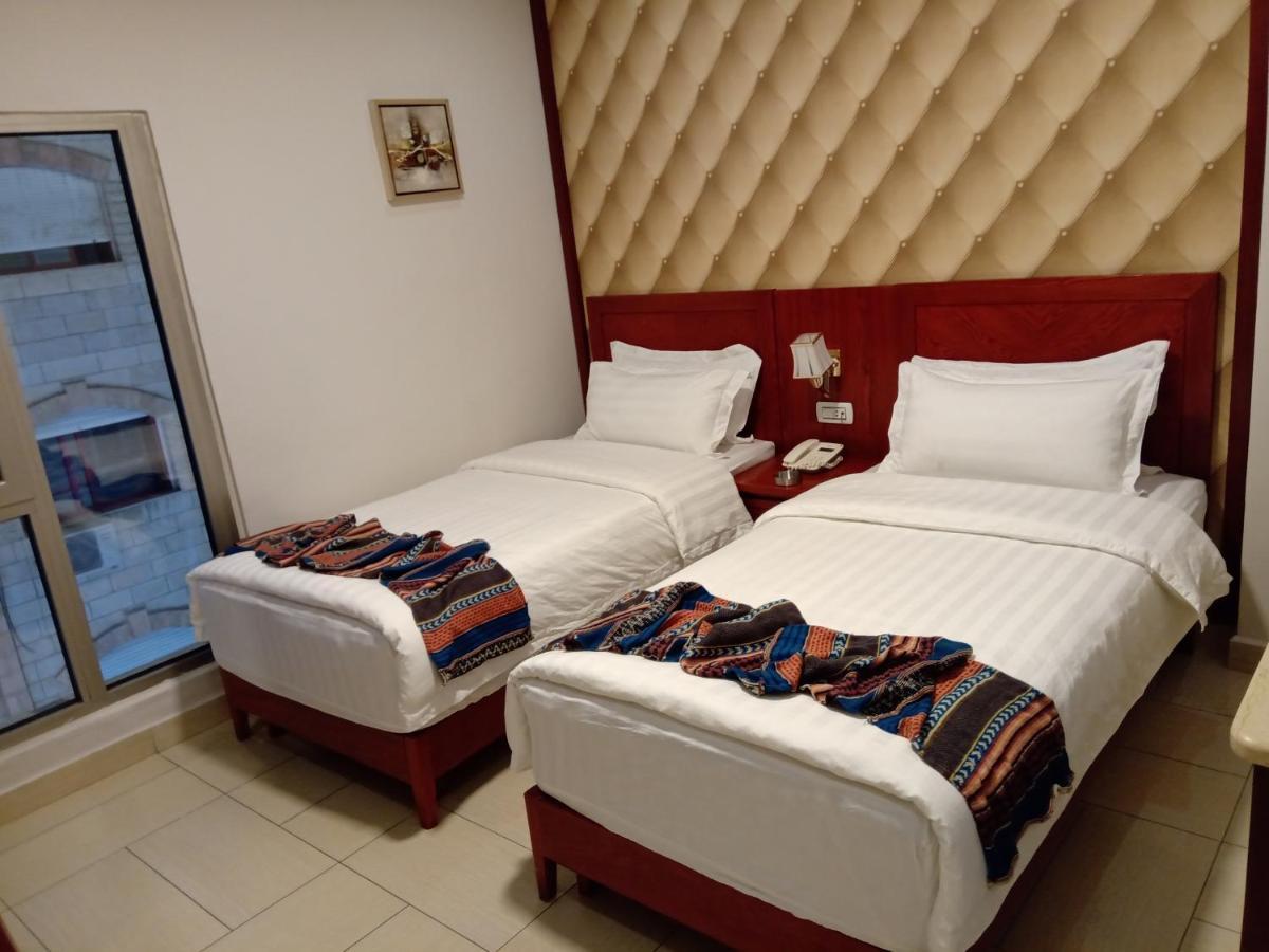 Seven7Days Hotel Aqaba Exterior foto