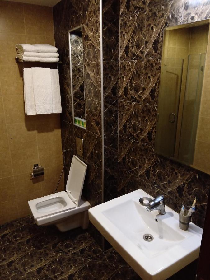 Seven7Days Hotel Aqaba Exterior foto